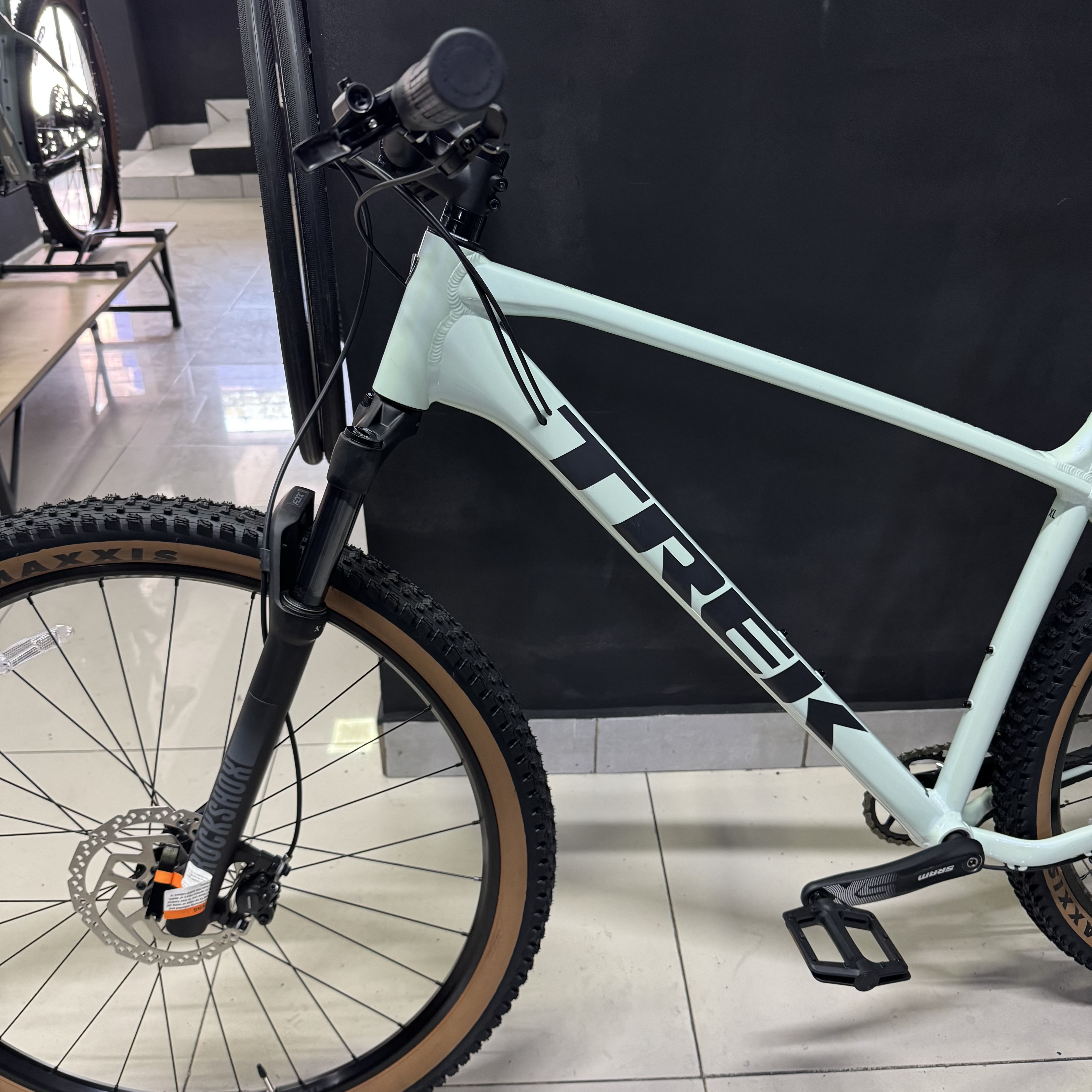 Trek Marlin 7 Blanco Menta XL