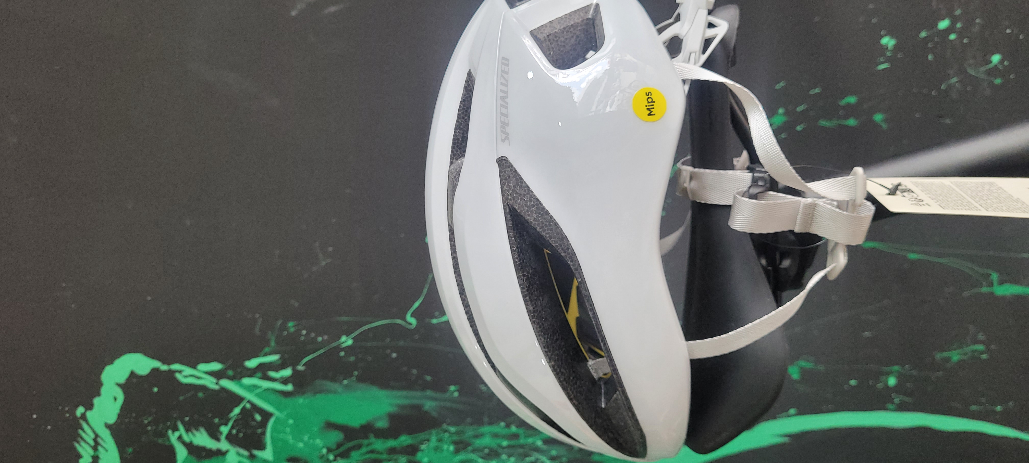 Casco blanco mediano